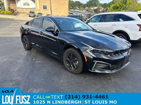 Used 2025 Kia K5 LXS FWD image 1
