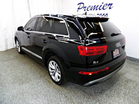 Used 2017 Audi Q7 3.0T Premium AWD/4WD image 4