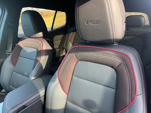 New 2024 Chevrolet Equinox EV RS image 9