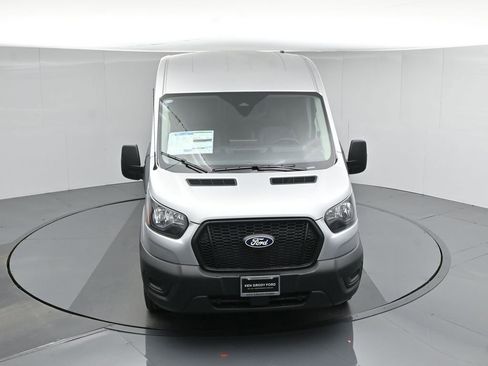New 2026 Ford Transit 250 148 Medium Roof w/ Load Area Protection Package image 32