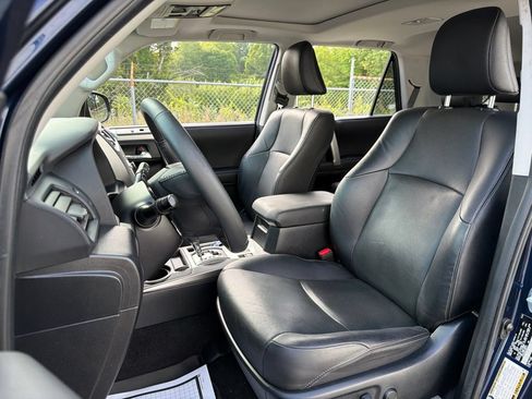 Used 2020 Toyota 4Runner Limited AWD/4WD image 21