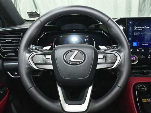 Used 2024 Lexus NX 250 FWD image 32