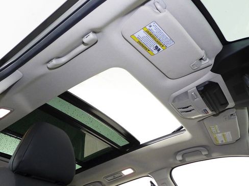 Used 2024 Subaru Ascent Onyx Edition image 18