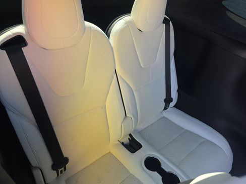 Used 2022 Tesla Model X AWD/4WD image 8
