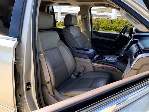 Used 2015 Chevrolet Tahoe LTZ image 8