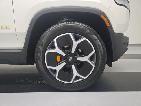 Used 2024 Rivian R1S Adventure Quad AWD/4WD image 11