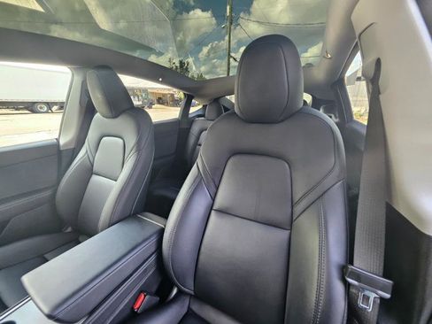 Used 2023 Tesla Model Y Long Range AWD/4WD image 40
