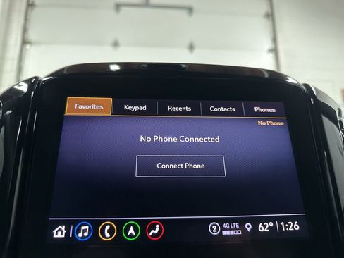 Used 2023 Chevrolet Traverse RS image 32