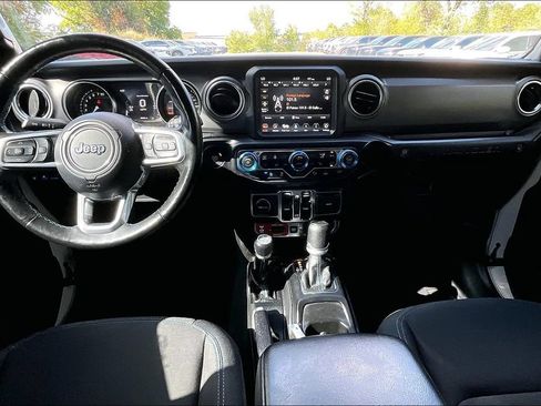 Used 2021 Jeep Wrangler Unlimited Rubicon 4xe w/ Cold Weather Group AWD/4WD image 18