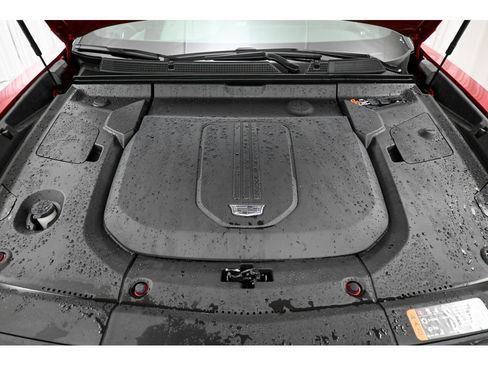 Certified 2024 Cadillac Lyriq Luxury AWD/4WD image 53