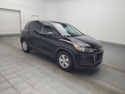 Used 2020 Chevrolet Trax LS w/ Tint and Cruise Package FWD image 11