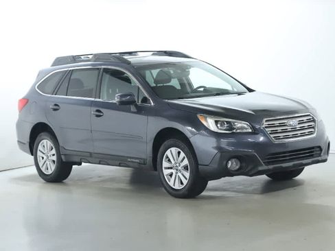 Used 2017 Subaru Outback 2.5i Premium image 8