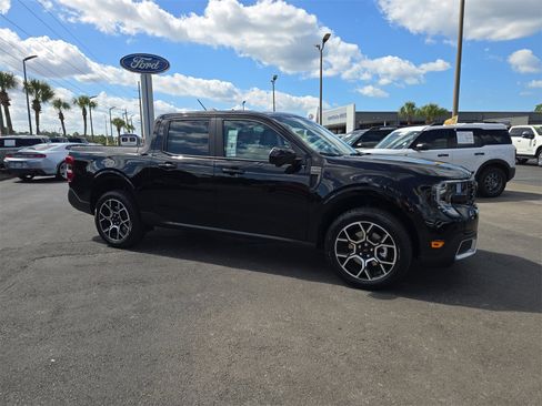 New 2025 Ford Maverick Lariat w/ 4K Tow Package image 2