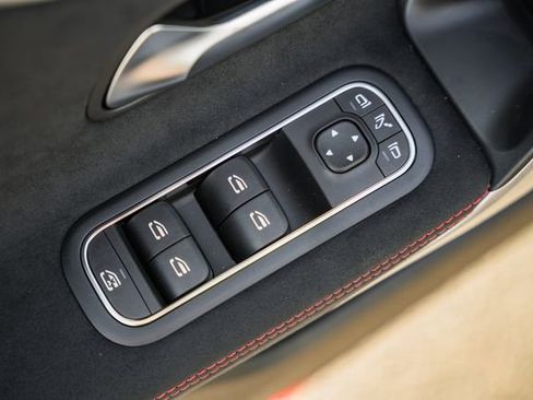 New 2025 Mercedes-Benz CLA 35 AMG 4MATIC image 38