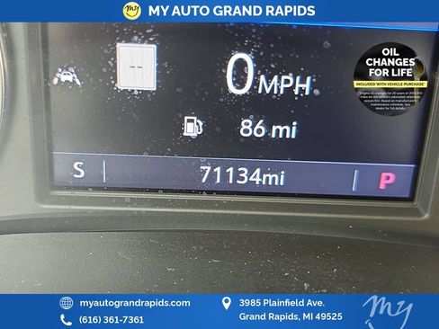 Used 2023 Buick Enclave Essence w/ Experience Buick Package AWD/4WD image 17