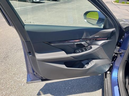 New 2027 BMW 530i xDrive w/ Premium Package AWD/4WD image 10