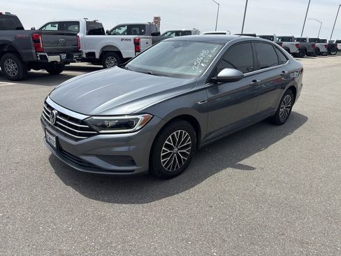 Used 2019 Volkswagen Jetta SEL FWD image 3