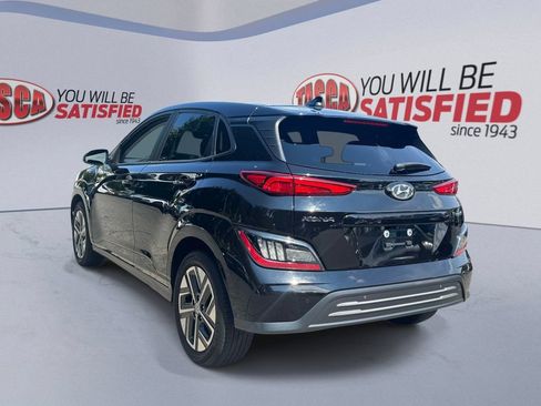 Certified 2022 Hyundai Kona Limited w/ Cargo Package FWD image 4