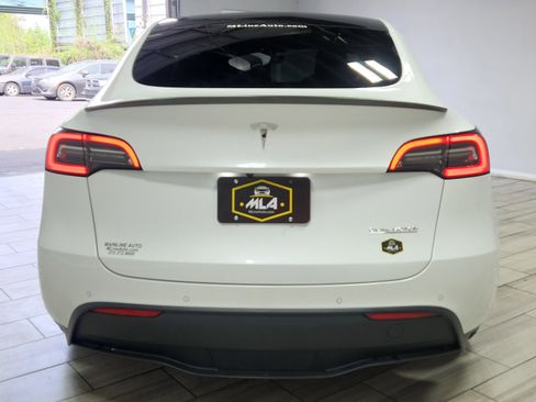 Used 2021 Tesla Model Y Performance AWD/4WD image 4