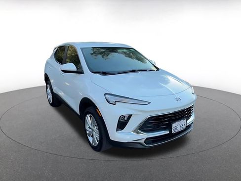 Used 2025 Buick Encore GX Preferred image 3