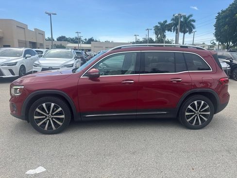 Used 2021 Mercedes-Benz GLB 250 4MATIC image 10