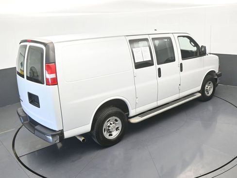 Used 2024 Chevrolet Express 2500 w/ Driver Convenience Package image 43