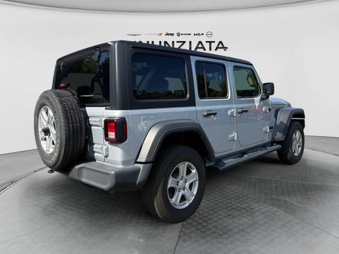Used 2022 Jeep Wrangler Unlimited Sport AWD/4WD image 5