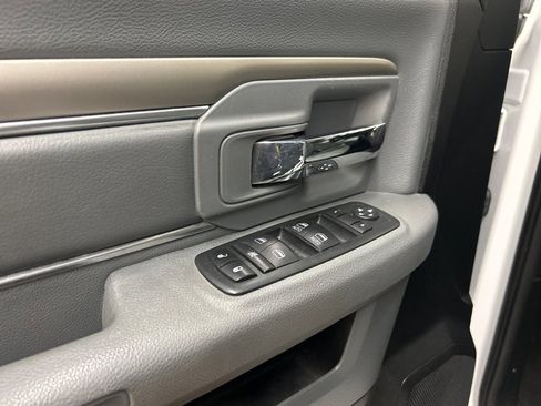 Used 2013 RAM 1500 Classic SLT image 23