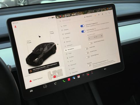 Used 2021 Tesla Model Y Long Range AWD/4WD image 50