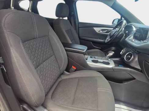 Used 2019 Chevrolet Blazer LT FWD image 13
