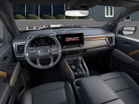New 2026 GMC Canyon Denali w/ LPO, Denali Black Edition image 15