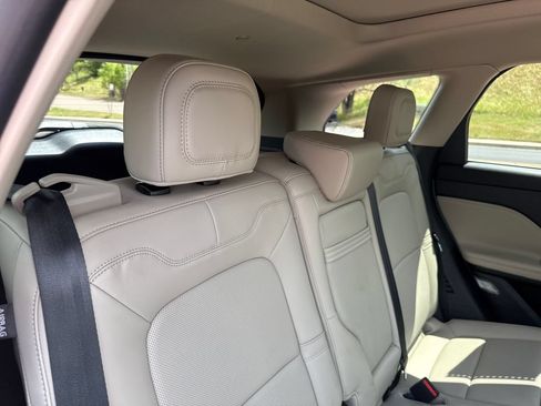 Certified 2025 Lincoln Corsair Grand Touring AWD/4WD image 28
