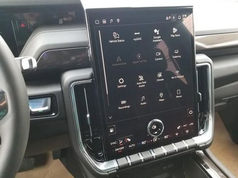 New 2026 GMC Yukon XL Elevation w/ LPO, Floor Liner Package image 10