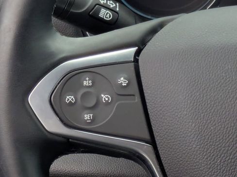 Used 2023 Chevrolet Traverse LT image 20