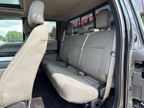 Used 2015 Ford F150 XLT w/ Equipment Group 302A Luxury AWD/4WD image 44