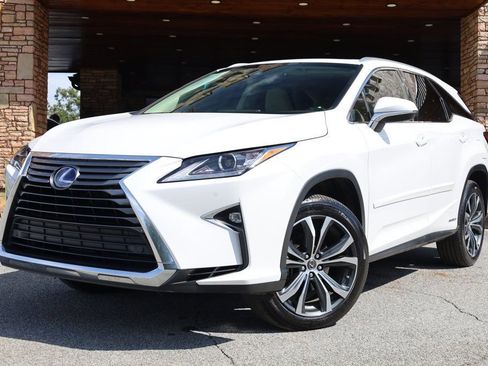 Used 2019 Lexus RX 450hL Luxury image 2