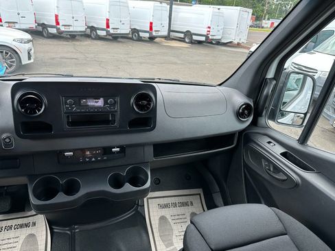 Used 2019 Mercedes-Benz Sprinter 4x4 170 image 15