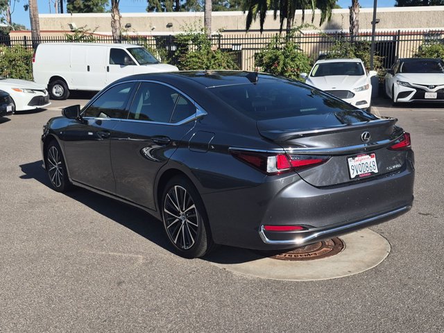 Used 2025 Lexus ES 300h w/ Premium Package FWD image 7
