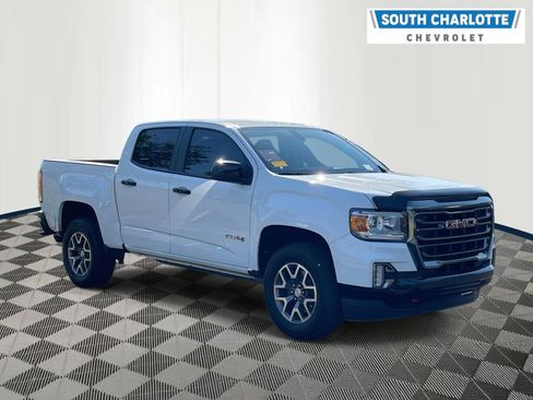 Used 2022 GMC Canyon AT4 w/ Trailering Package AWD/4WD image 3