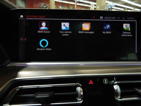 Used 2023 BMW X6 xDrive40i w/ M Sport Package image 30