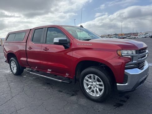 Used 2021 Chevrolet Silverado 1500 LT image 3
