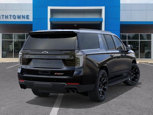 New 2026 Chevrolet Suburban RST image 28