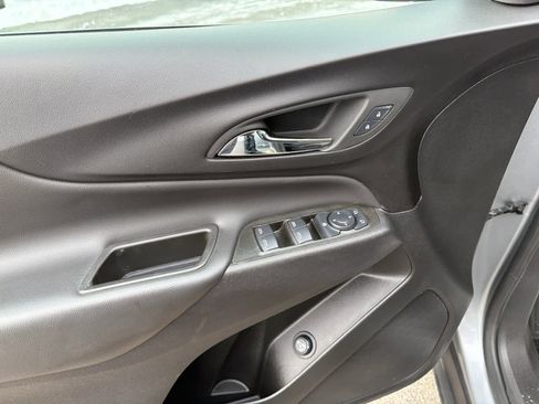 Used 2024 Chevrolet Equinox LT image 16