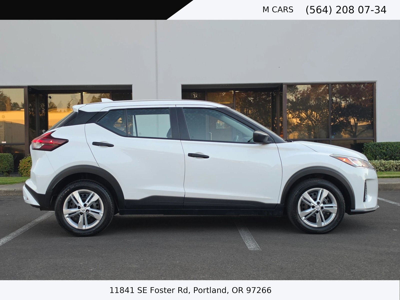 Used 2023 Nissan Kicks S FWD image 5