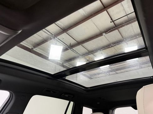 Used 2021 Cadillac XT6 Sport image 26