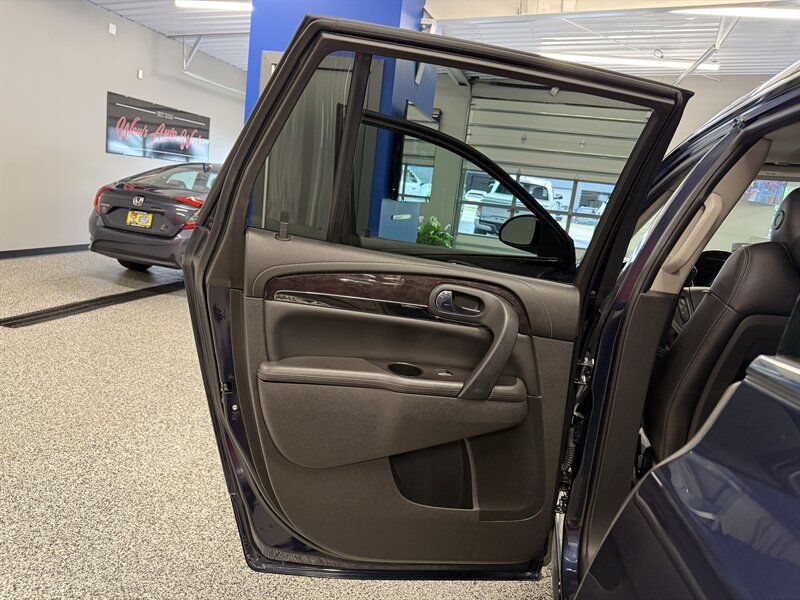 Used 2015 Buick Enclave Leather AWD/4WD image 43