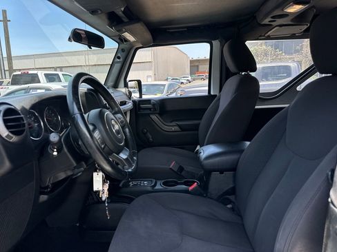 Used 2017 Jeep Wrangler Sport w/ Quick Order Package 24S AWD/4WD image 13