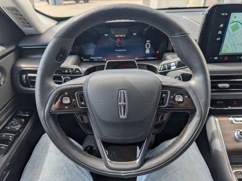 Used 2026 Lincoln Aviator Reserve w/ Illumination Package AWD/4WD image 17