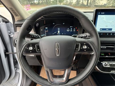 New 2026 Lincoln Corsair Reserve image 14