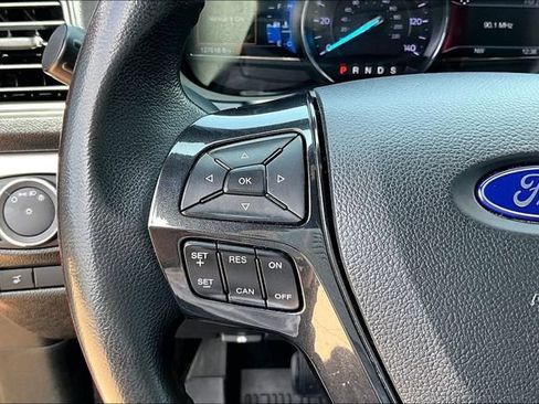 Used 2019 Ford Explorer XLT w/ Equipment Group 202A AWD/4WD image 20